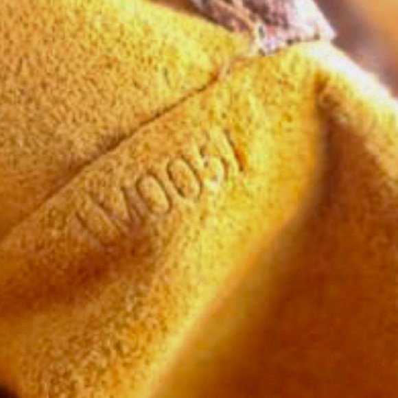 Louis Vuitton Musette Salsa - Picture 8 of 8